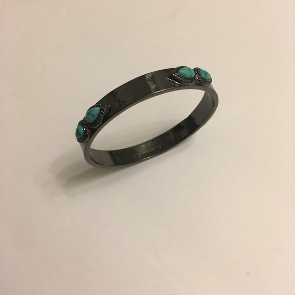 Samantha Wills Bangle - Picture 4 of 8